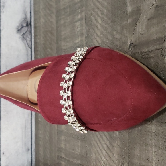 JourneeCollection-Kyrah Faux Suede Pointed Toe Rhinestone Loafer Size 8M - Picture 4 of 9